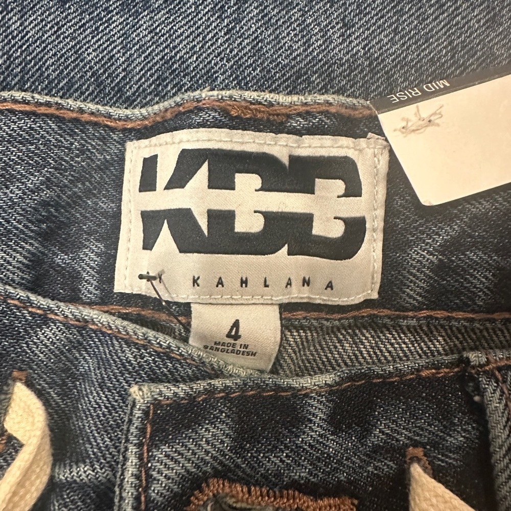 NWT KBB by KAHLANA Women's Mid-Rise Barrel Leg 'The Lynnox Jean' - Dark Wash - 4 - Picture 6 of 9